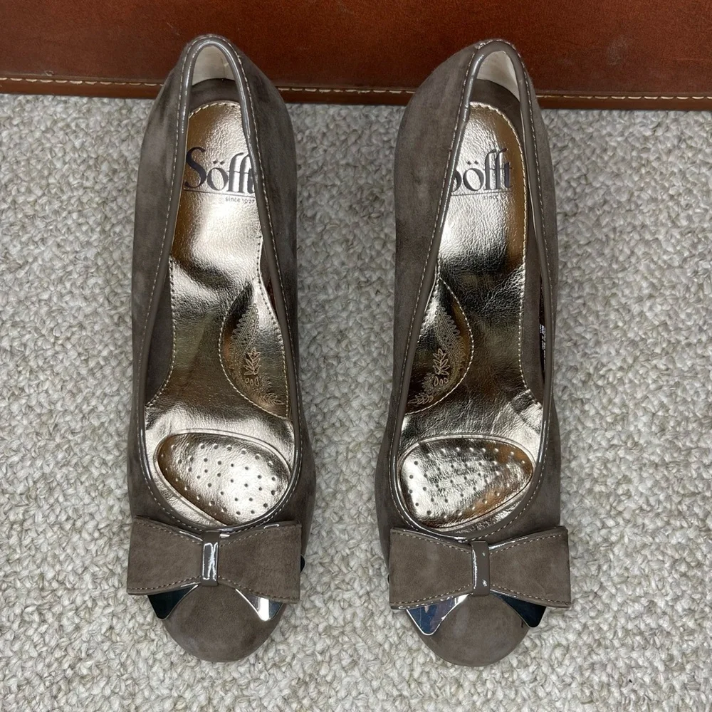Sofft suede leather heels